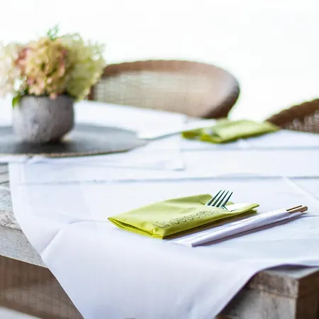 Mit Seesicht Und Hotelservices