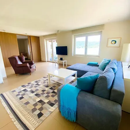 Mit Seesicht Und Hotelservices Apartment Maria Woerth