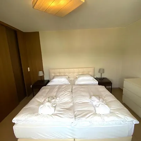 Apartment Mit Seesicht Und Hotelservices Maria Woerth