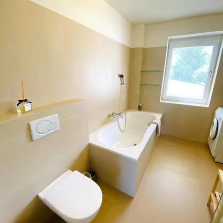 Mit Seesicht Und Hotelservices