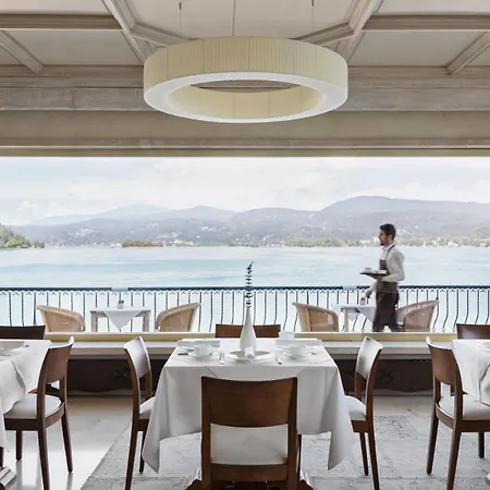 Mit Seesicht Und Hotelservices * Maria Wörth